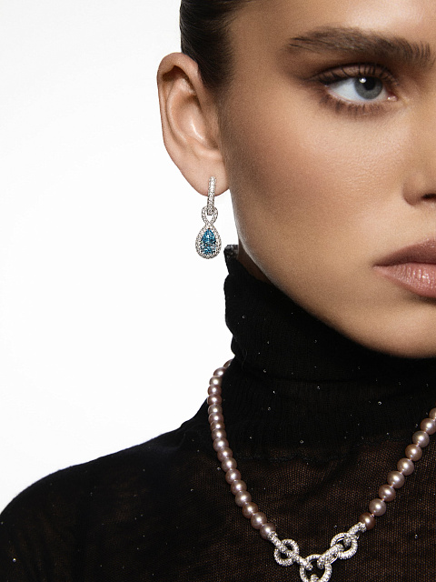 White gold earrings with blue diamond, 2