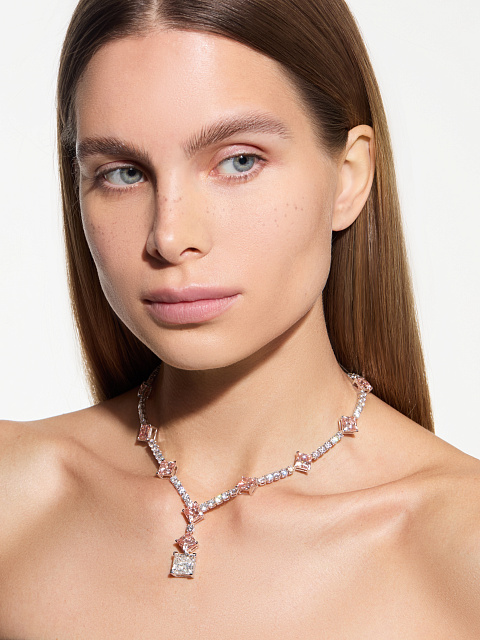 Necklace with LG diamonds, 2 Necklace with LG diamonds, 2