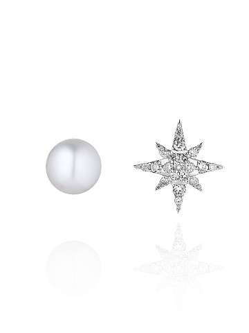 White Gold & Pearl Mismatched Studs, 1