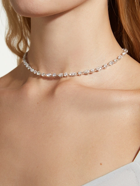White gold necklace with marquise-cut diamonds, 2