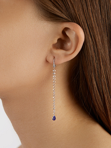 Earrings made of white gold with pear-cut tanzanites and diamonds, 2