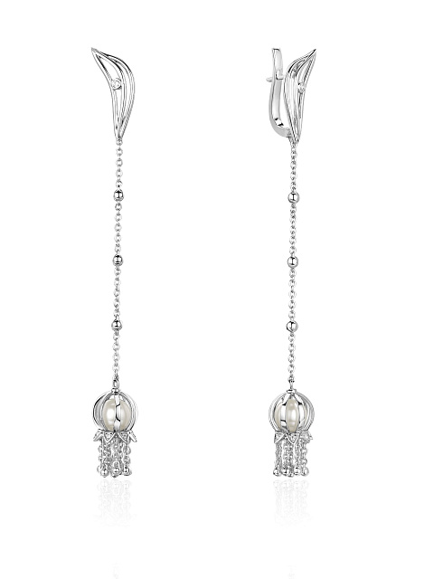Long white gold earrings with pearls and diamonds, 1 Long white gold earrings with pearls and diamonds, 1