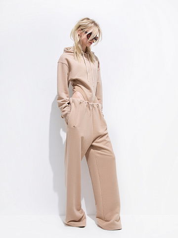 Beige fleece sweatpants, 2