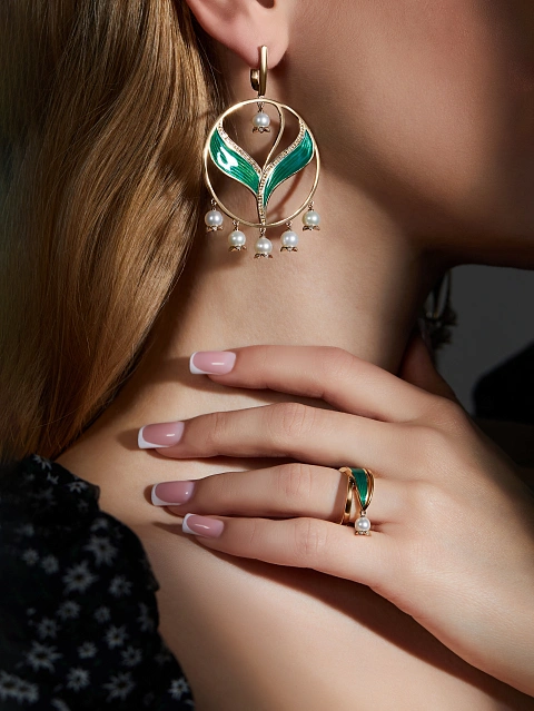 Pearl, Round Diamond, Green Enamel & Gold Ring, 4