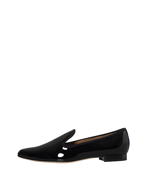 Black patent leather loafers, 2