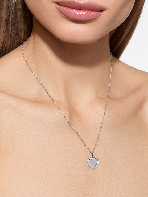 Heart-shaped pendant necklace in white gold, 3