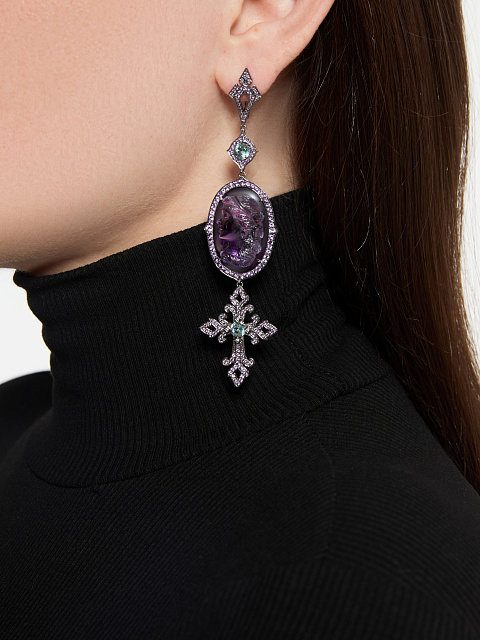 White gold earrings with cameo on amethyst and tourmalines, 7