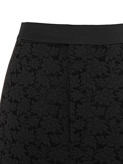 Black jacquard skirt, 6 Black jacquard skirt, 6
