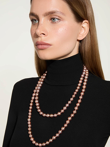 Peach-pink pearl necklace, 1