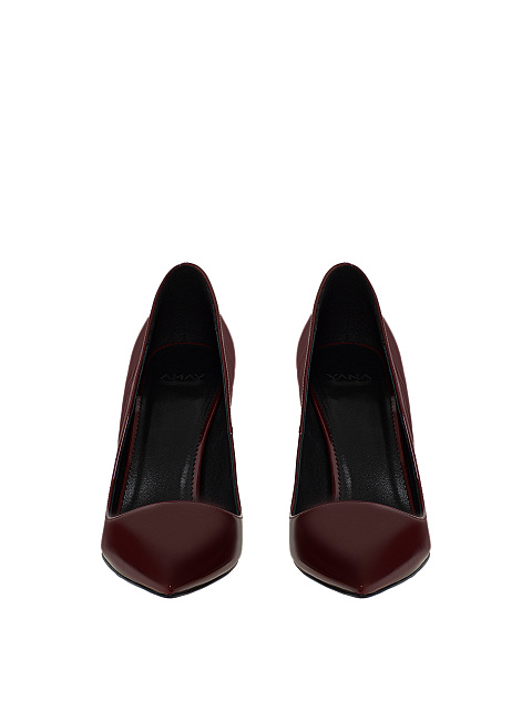 Burgundy pumps, 3