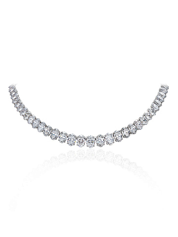 White gold necklace with oval-cut diamonds, 1