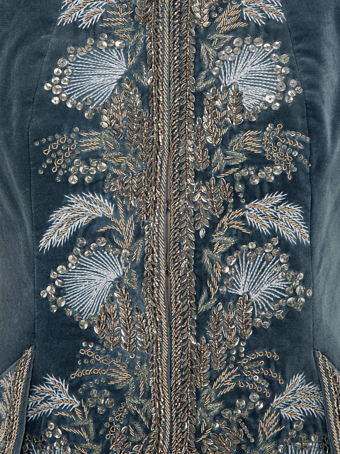 Grey-blue velvet tailcoat with embroidery, 3