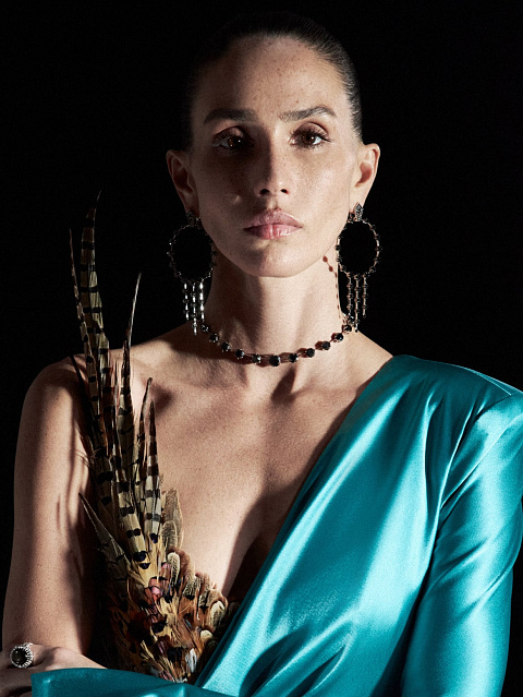 Hoop earrings in white gold with black diamonds, 4 Hoop earrings in white gold with black diamonds, 4