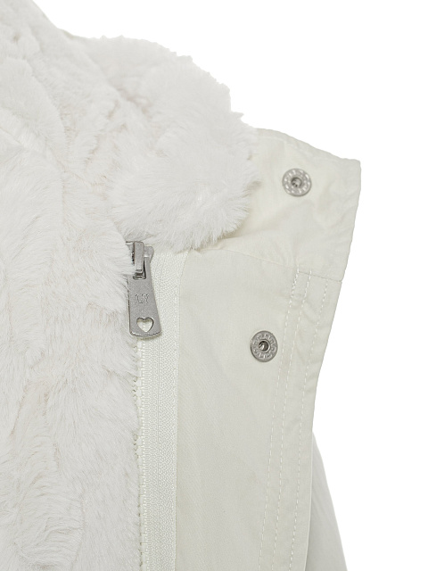 Kids’ milk-colored parka made of raincoat fabric with faux fur, 4 Kids’ milk-colored parka made of raincoat fabric with faux fur, 4