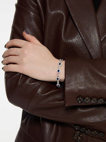 White gold bracelet with sapphires and diamonds, 2