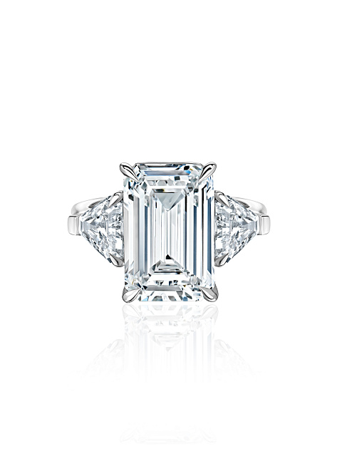 White gold ring with 10.02 ct lab-grown baguette-cut diamond, 4