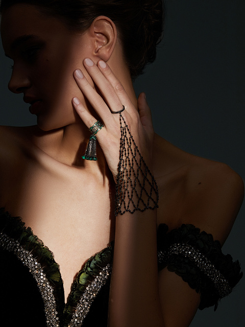 Black Gold Emerald Tassel Ring, 4 Black Gold Emerald Tassel Ring, 4