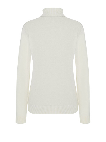 Milk-colored cashmere turtleneck, 2