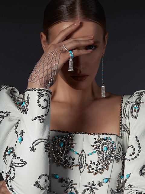 White Gold, Turquoise & Diamonds Pinky Ring, 6