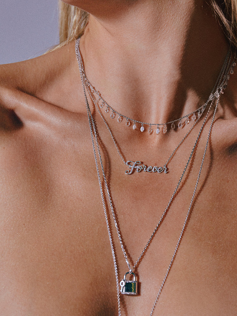 Round Diamond & White Gold & \\\